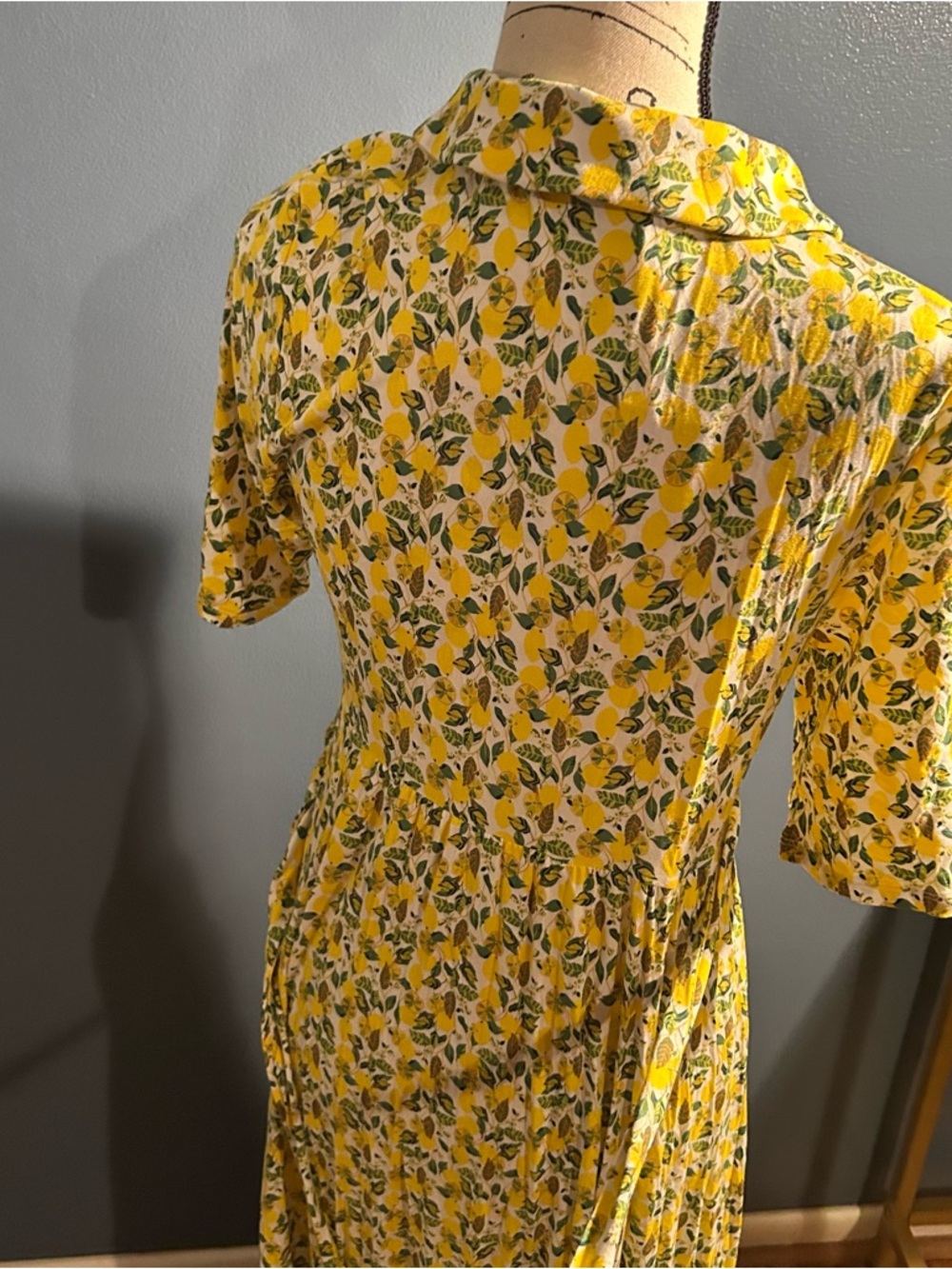 Boden Lavinia white lemon vine wrap midi dress - Picture 4 of 15